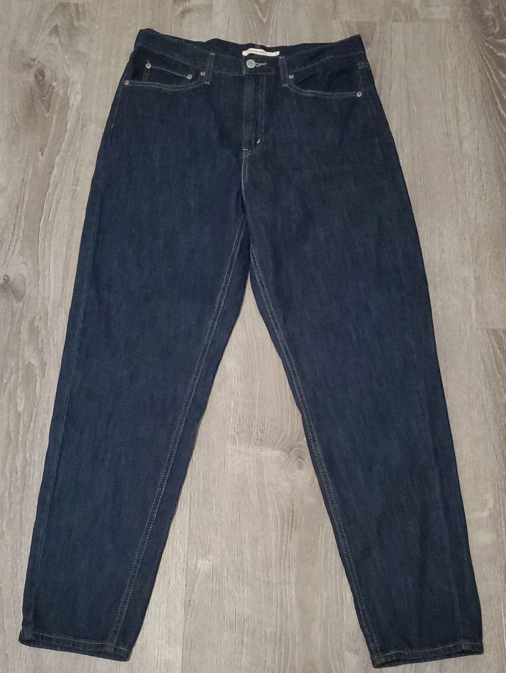 Levi's 80s Mom Jean Size 31 Dark Wash